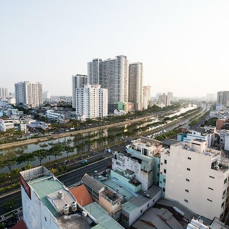 بيت شباب سكاي سنتر مدينة هوشي منه المظهر الخارجي الصورة