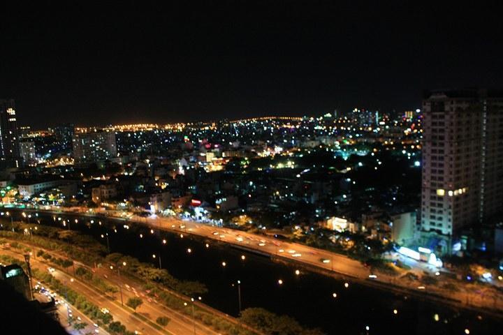 بيت شباب سكاي سنتر مدينة هوشي منه المظهر الخارجي الصورة